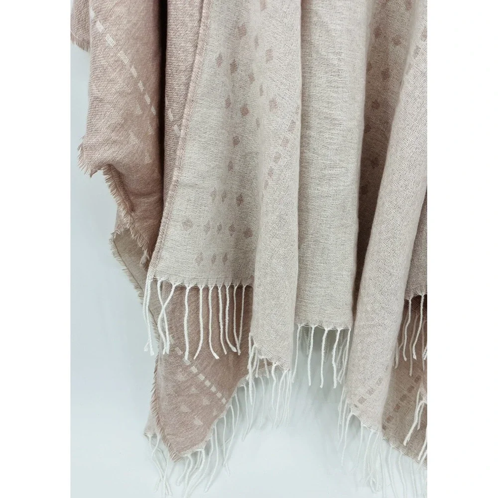 Gentle Fawn Hermosa Fringed Kimono Shawl Wrap Fringed NWT Size Medium / Large